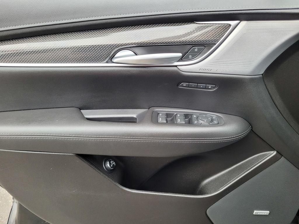 used 2024 Cadillac XT5 car, priced at $43,988