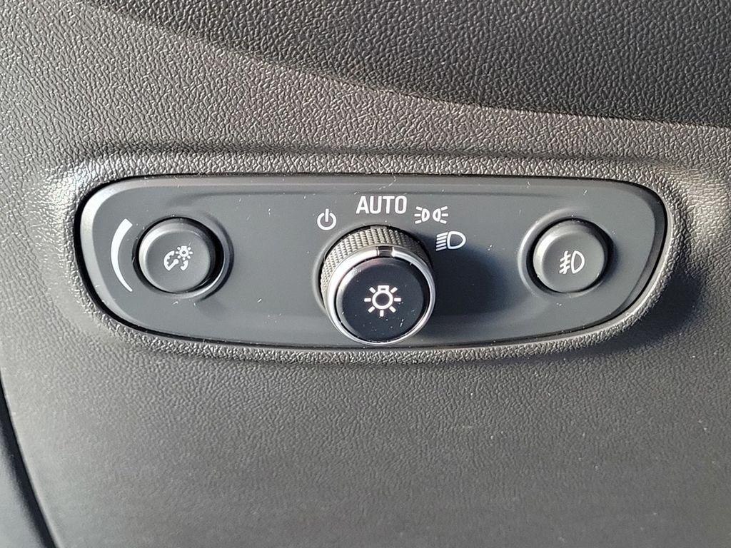 used 2021 Chevrolet Equinox car, priced at $20,688