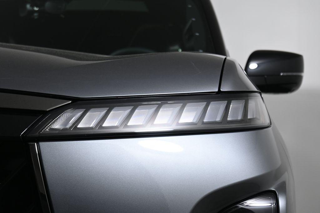 new 2026 INFINITI QX80 car