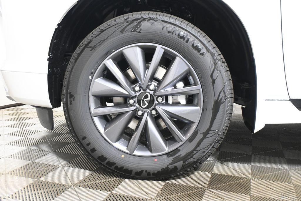 new 2026 INFINITI QX80 car, priced at $86,720