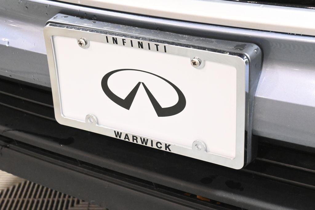 used 2022 Toyota Highlander car, priced at $29,979