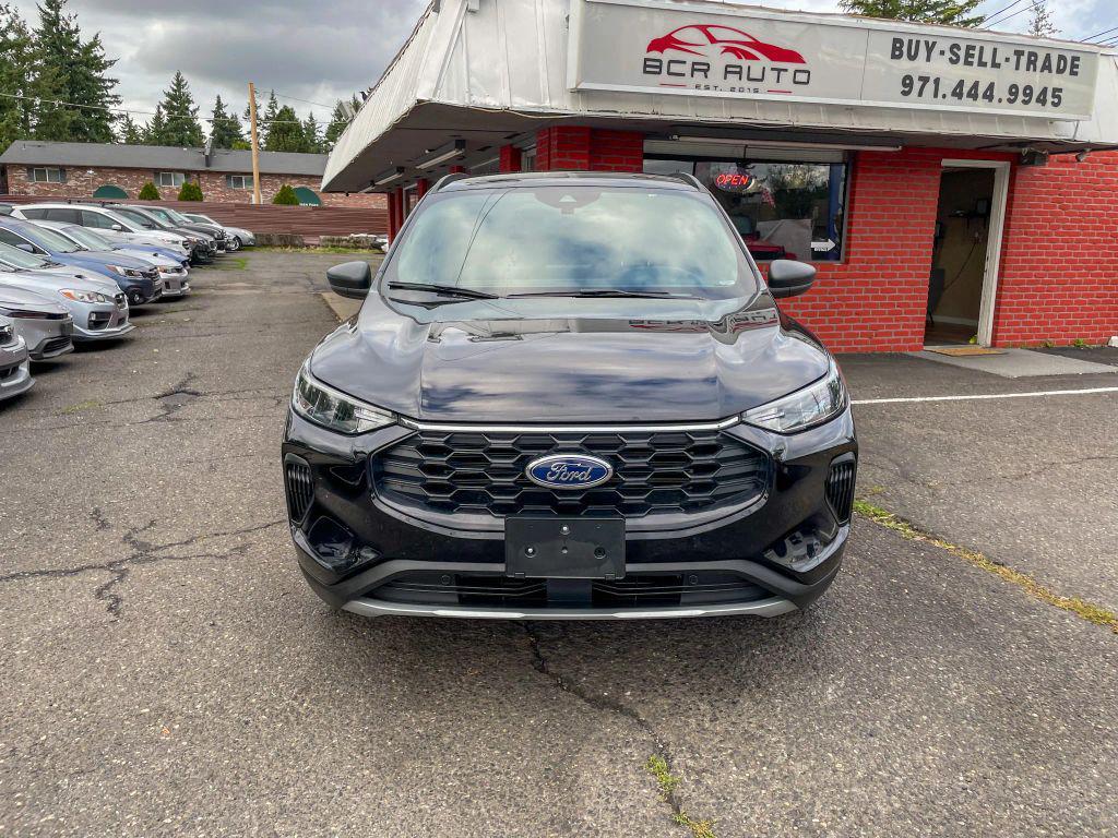 used 2025 Ford Escape car, priced at $27,991