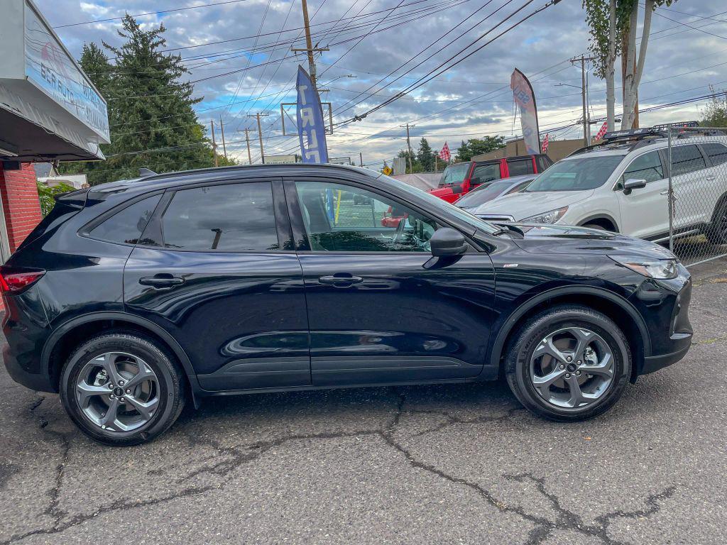 used 2025 Ford Escape car, priced at $27,991