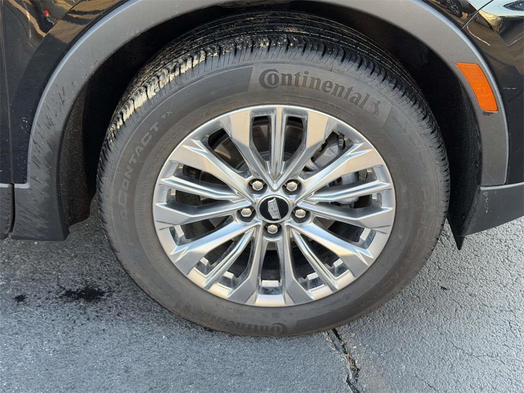 used 2025 Cadillac XT4 car, priced at $36,500