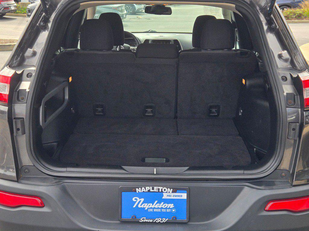 used 2014 Jeep Cherokee car, priced at $11,255