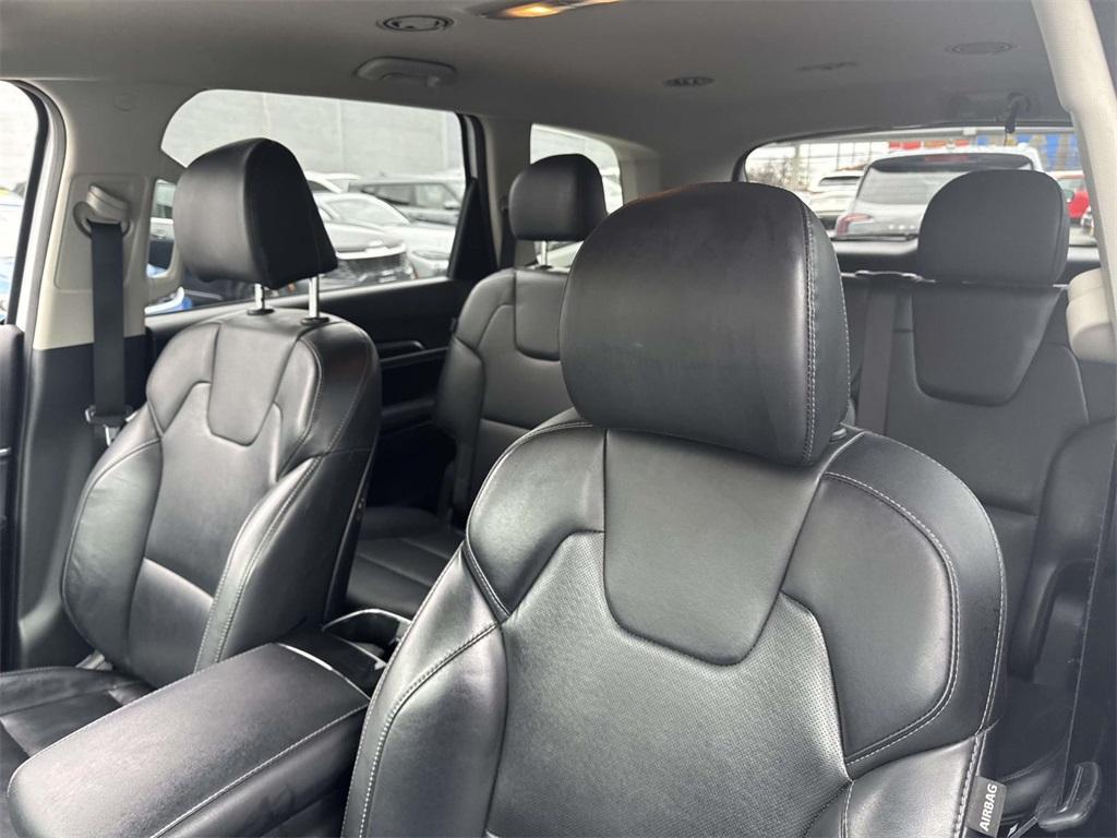 used 2023 Kia Telluride car, priced at $29,699