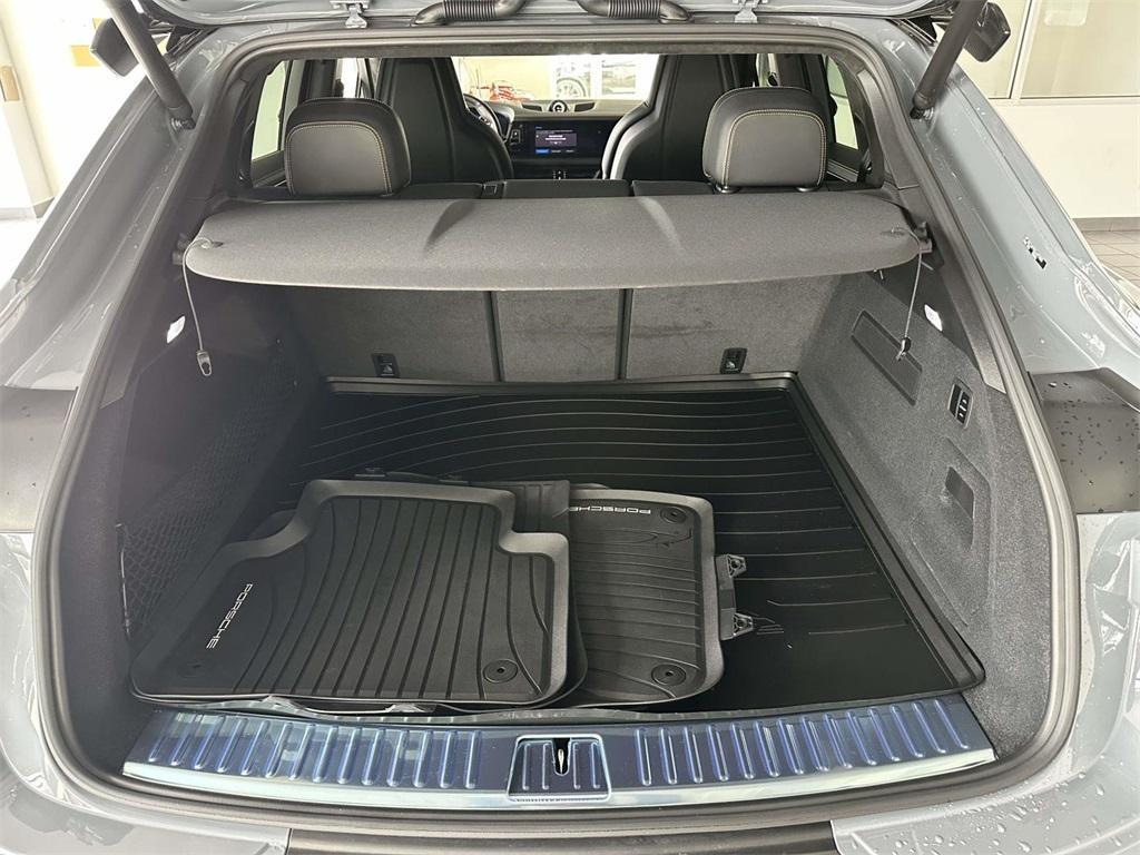 used 2025 Porsche Cayenne car