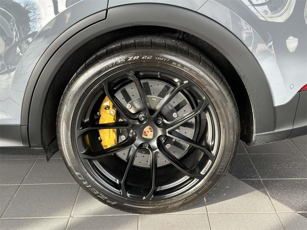 used 2025 Porsche Cayenne car
