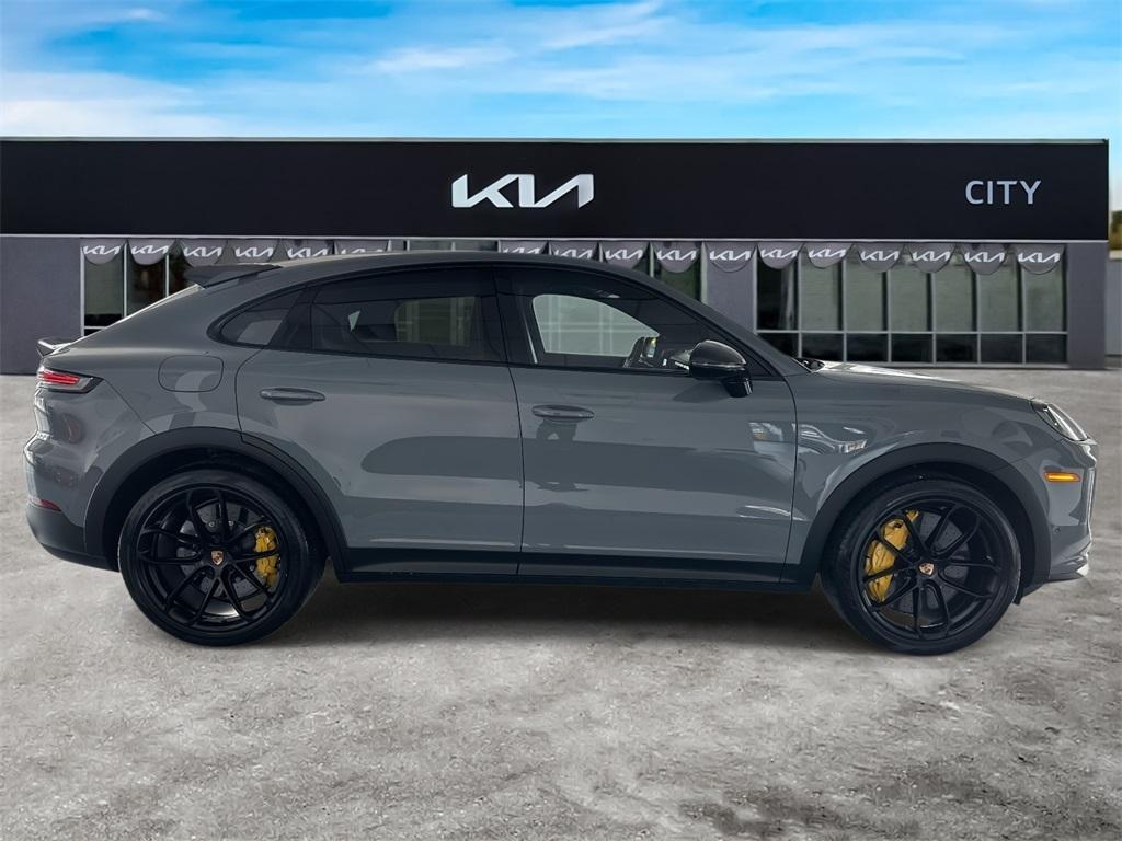 used 2025 Porsche Cayenne car