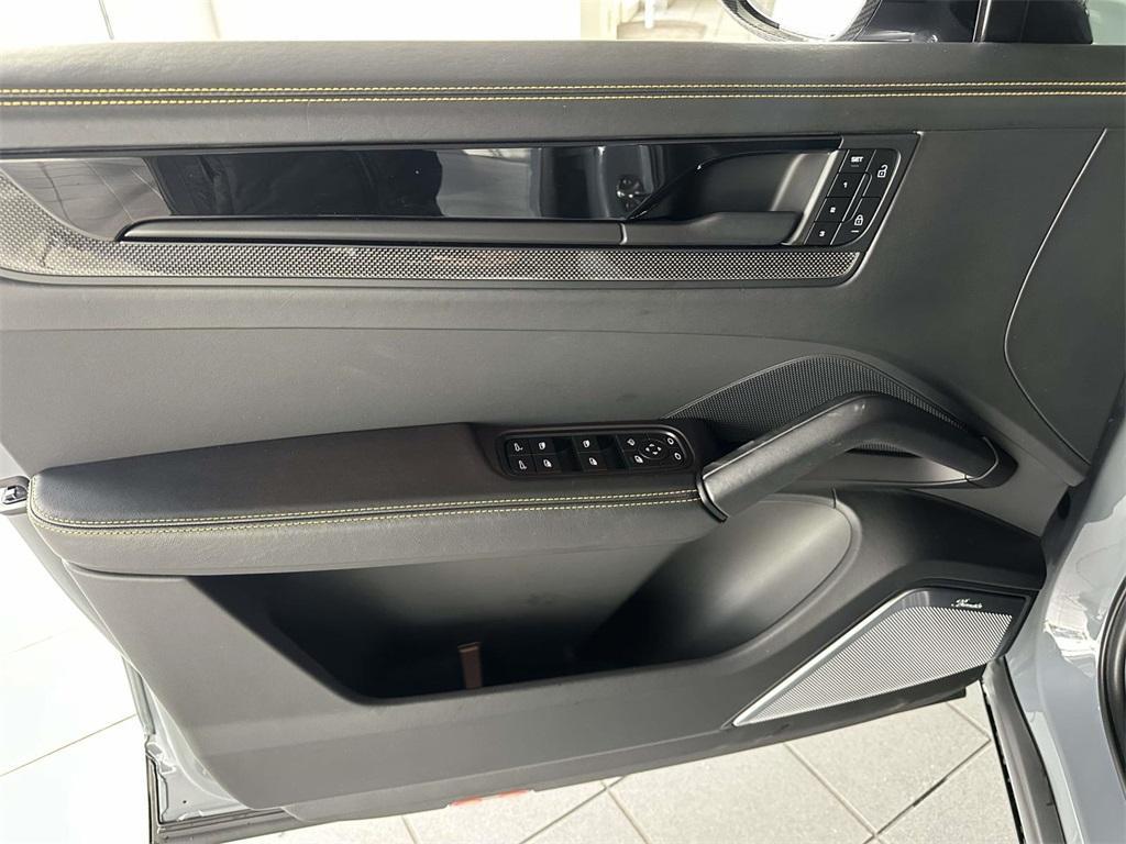 used 2025 Porsche Cayenne car