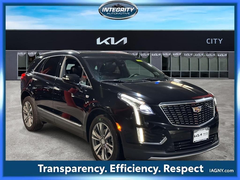 used 2022 Cadillac XT5 car, priced at $26,999