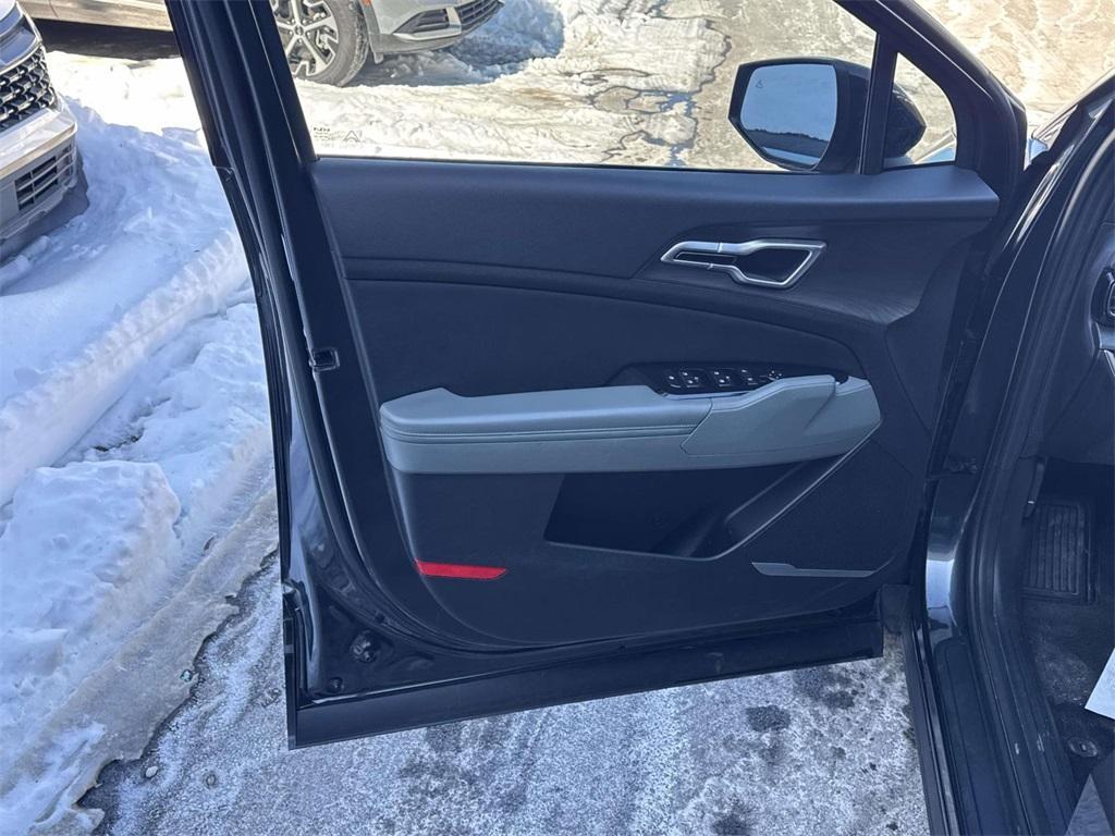 used 2024 Kia Sportage car, priced at $25,899