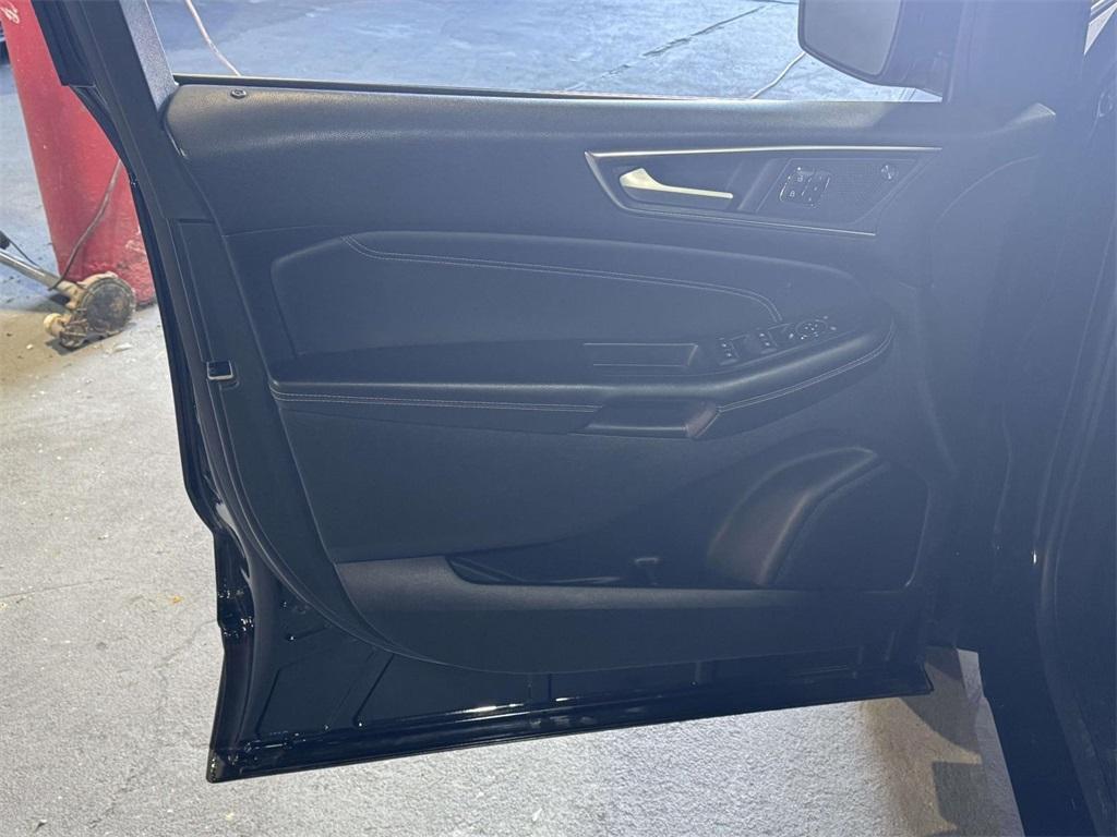 used 2023 Ford Edge car, priced at $19,899