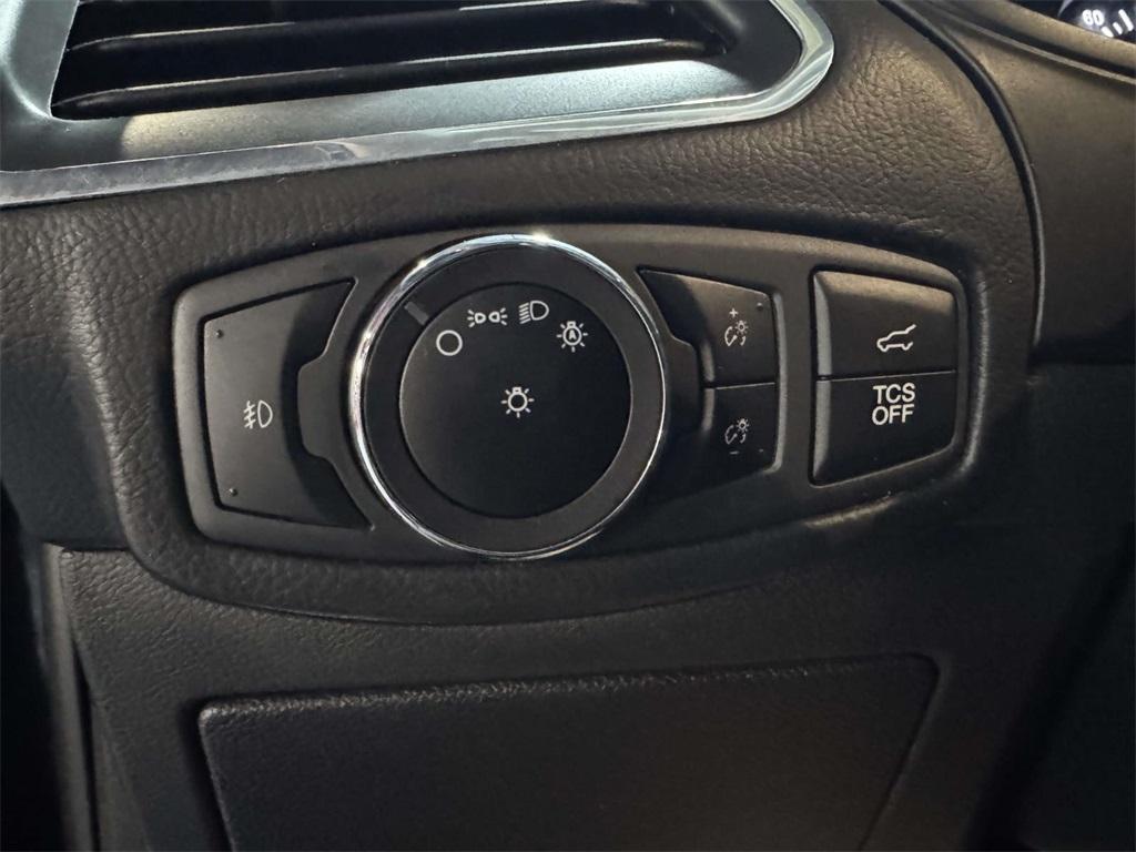 used 2023 Ford Edge car, priced at $19,899