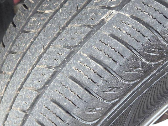 used 2015 Jeep Cherokee car, priced at $6,888