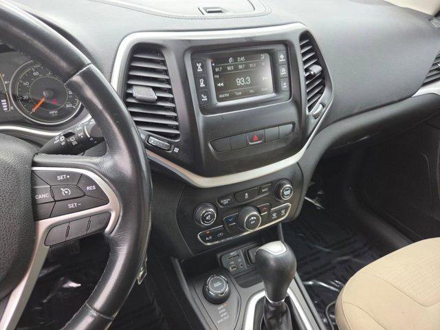 used 2015 Jeep Cherokee car, priced at $6,888
