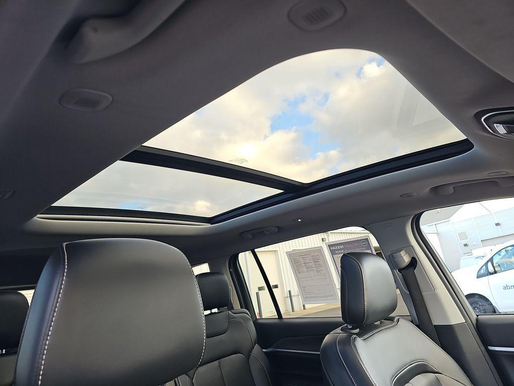 used 2021 Jeep Grand Cherokee L car, priced at $29,995