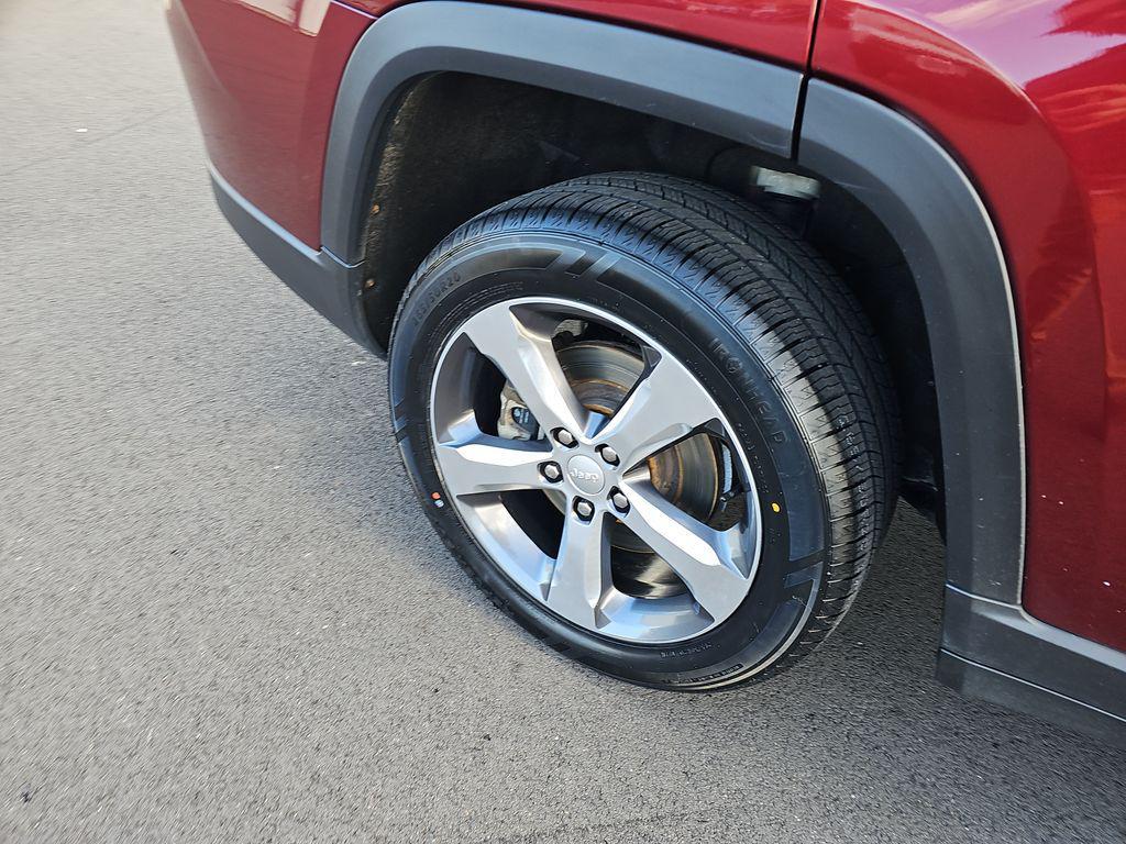 used 2021 Jeep Grand Cherokee L car, priced at $29,995