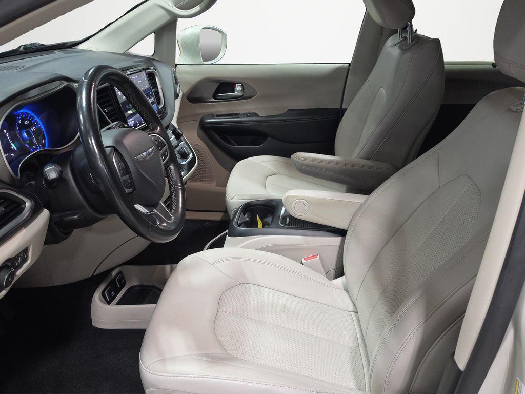 used 2021 Chrysler Pacifica car, priced at $20,507