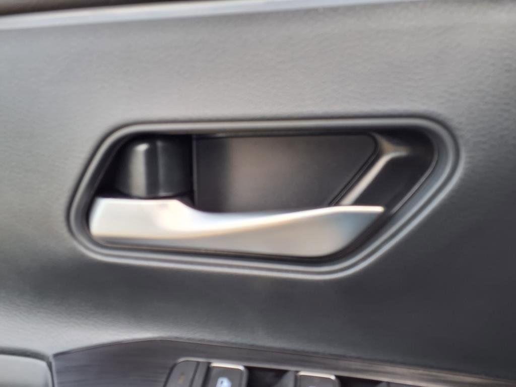 new 2025 Nissan Kicks car, priced at $25,195