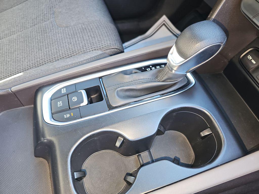 used 2020 Hyundai Santa Fe car, priced at $15,995