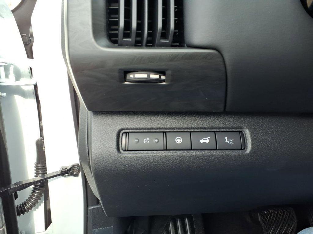 new 2026 Nissan Pathfinder car, priced at $49,447