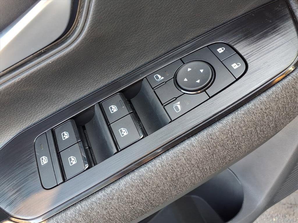 new 2026 Nissan Kicks car, priced at $27,199