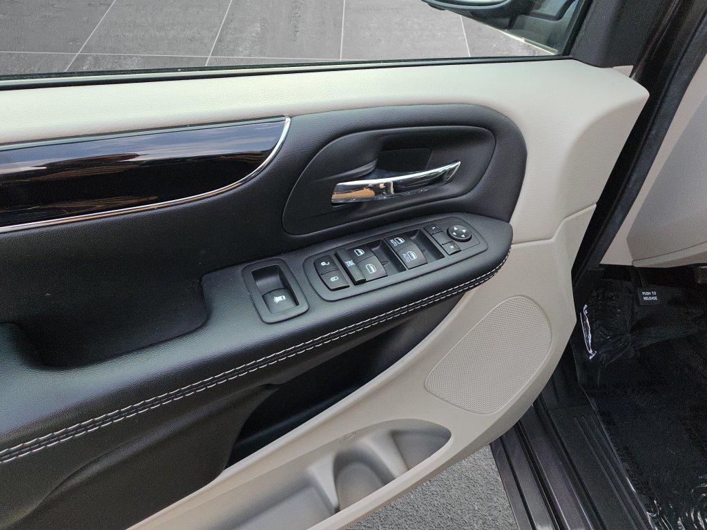 used 2020 Dodge Grand Caravan car, priced at $11,407