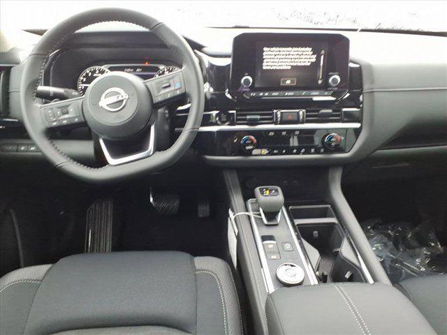 new 2025 Nissan Pathfinder car, priced at $34,611