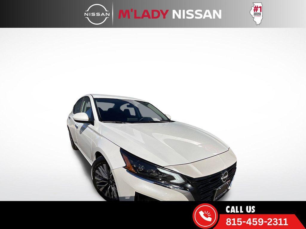 used 2023 Nissan Altima car, priced at $21,995