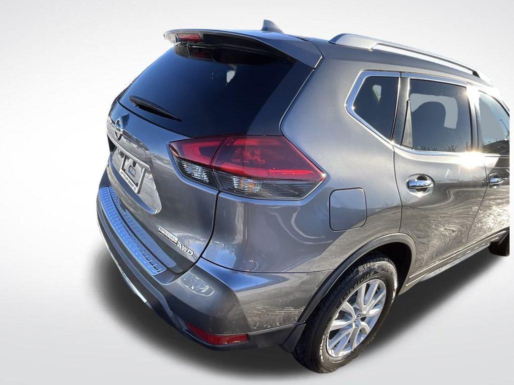 used 2020 Nissan Rogue car, priced at $13,750