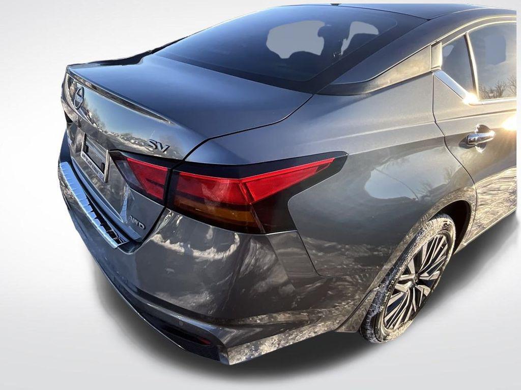 used 2023 Nissan Altima car, priced at $25,995