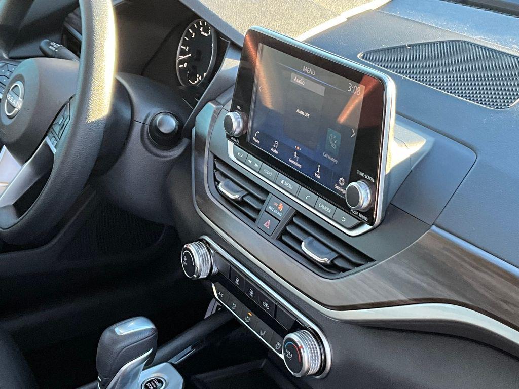 used 2023 Nissan Altima car, priced at $25,995