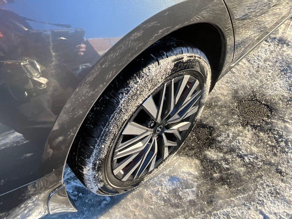 used 2023 Nissan Altima car, priced at $25,995