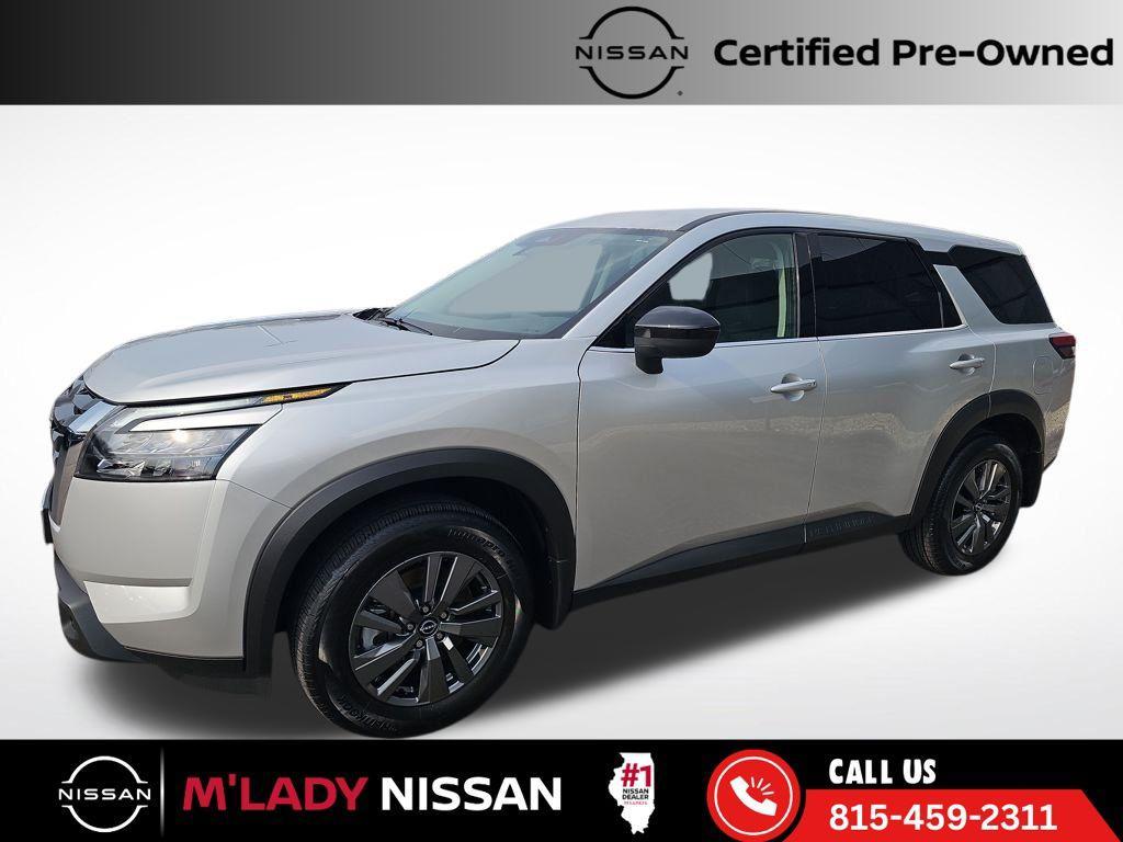 used 2025 Nissan Pathfinder car, priced at $35,995