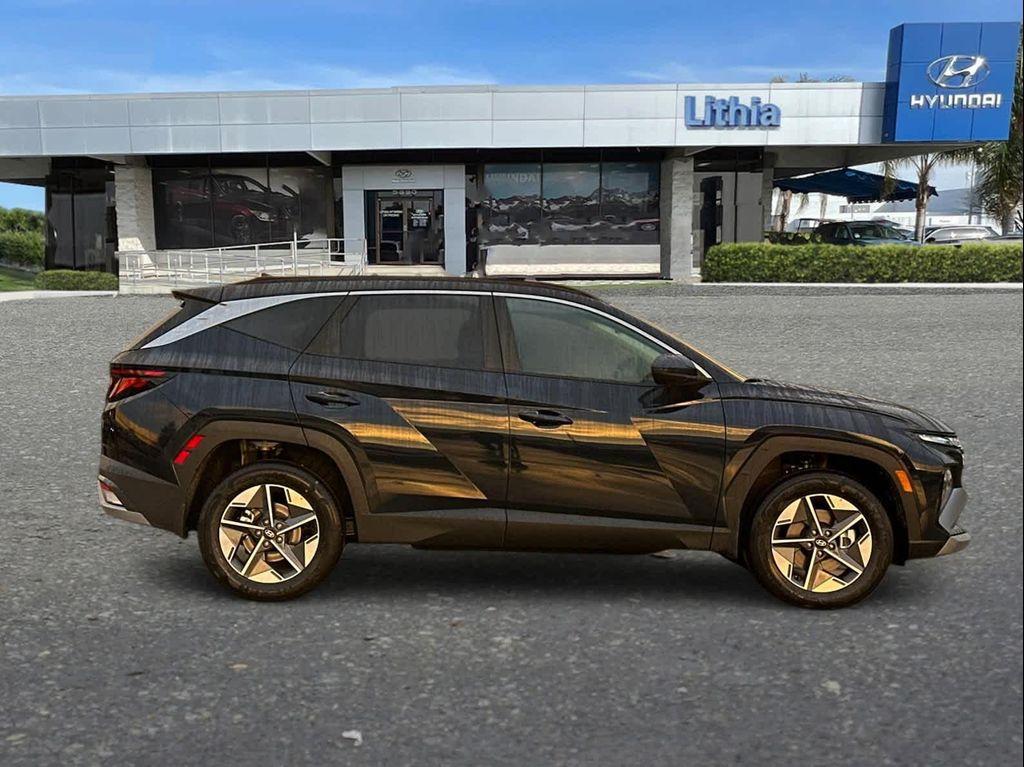 new 2026 Hyundai TUCSON Hybrid car, priced at $32,645