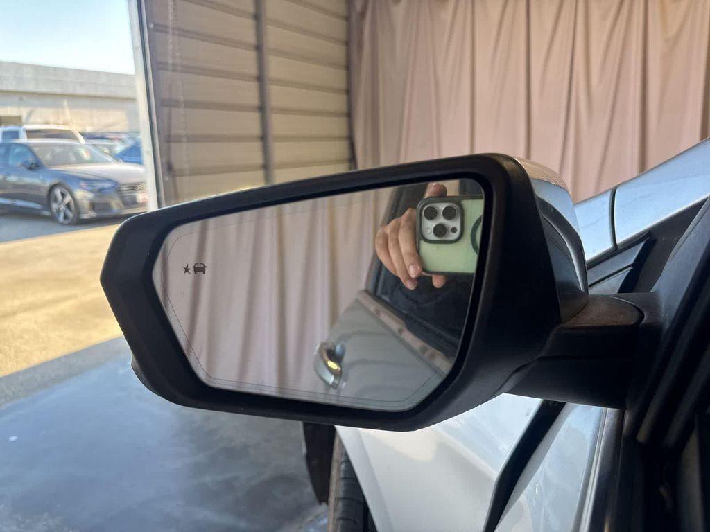 used 2018 Chevrolet Equinox car, priced at $13,777