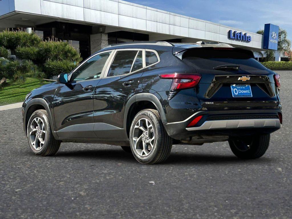 used 2024 Chevrolet Trax car, priced at $18,895