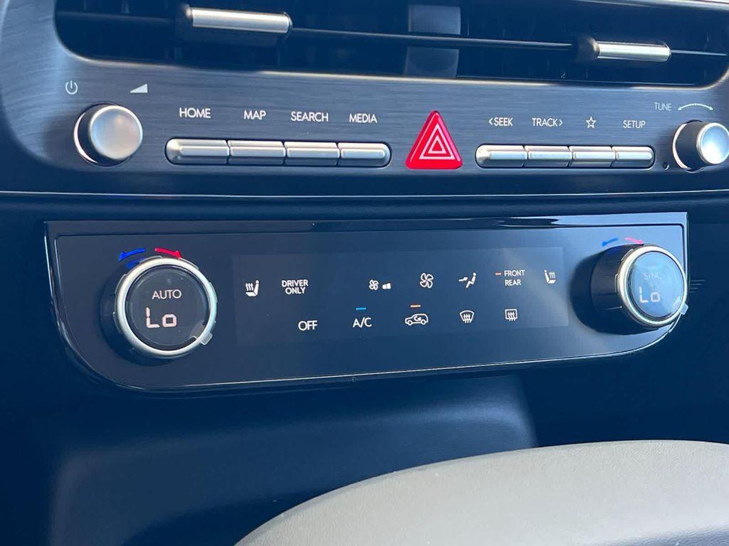 new 2026 Hyundai Palisade Hybrid car, priced at $46,295