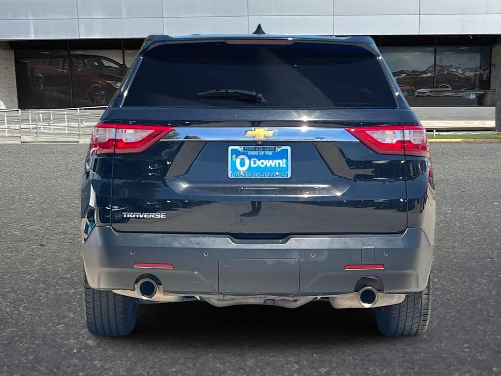used 2021 Chevrolet Traverse car, priced at $18,684