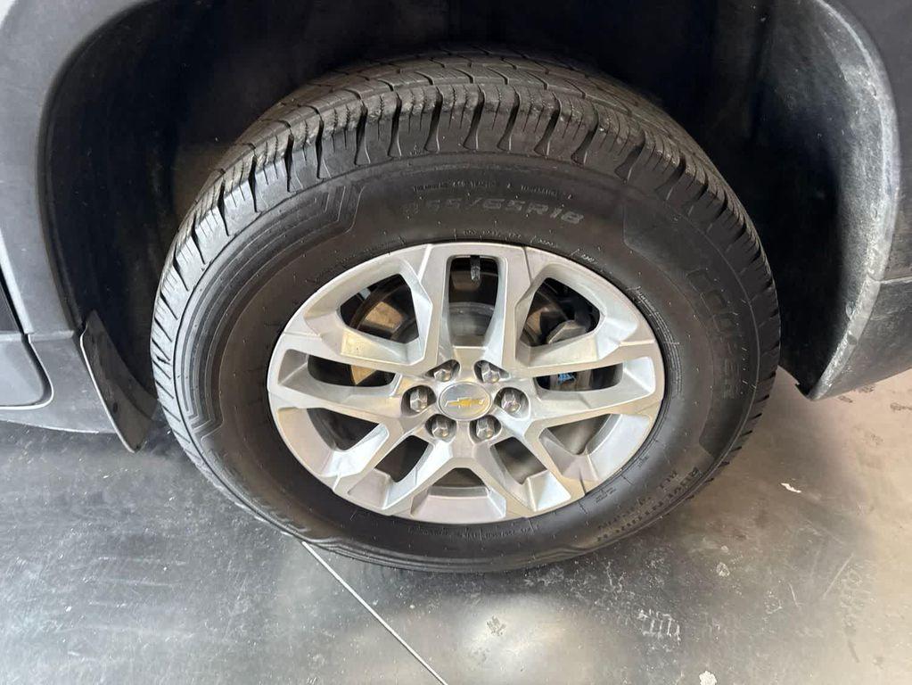 used 2021 Chevrolet Traverse car, priced at $18,599