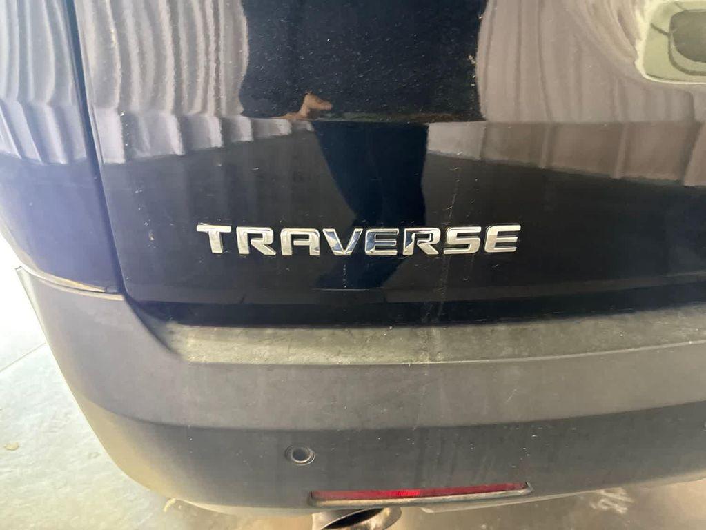 used 2021 Chevrolet Traverse car, priced at $18,599