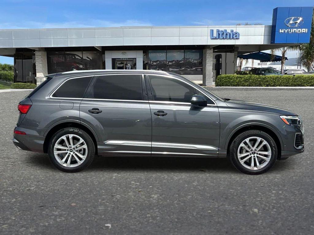 used 2025 Audi Q7 car, priced at $47,999
