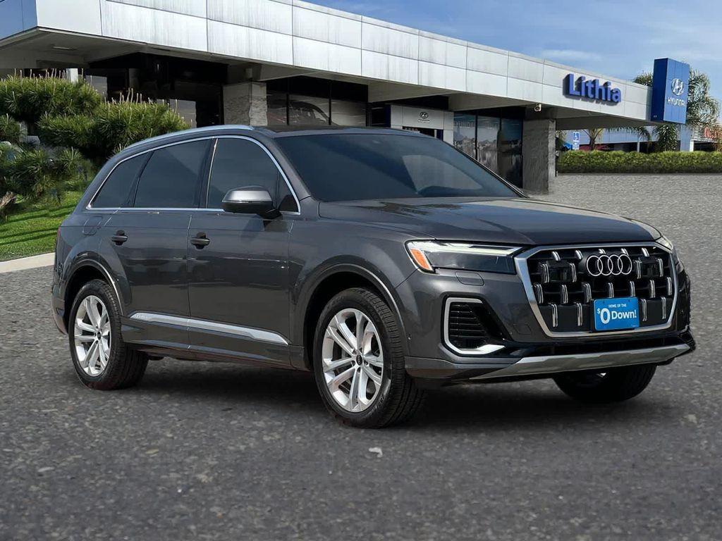 used 2025 Audi Q7 car, priced at $47,999