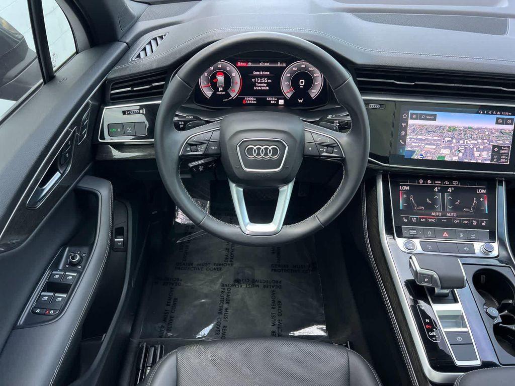 used 2025 Audi Q7 car, priced at $47,999