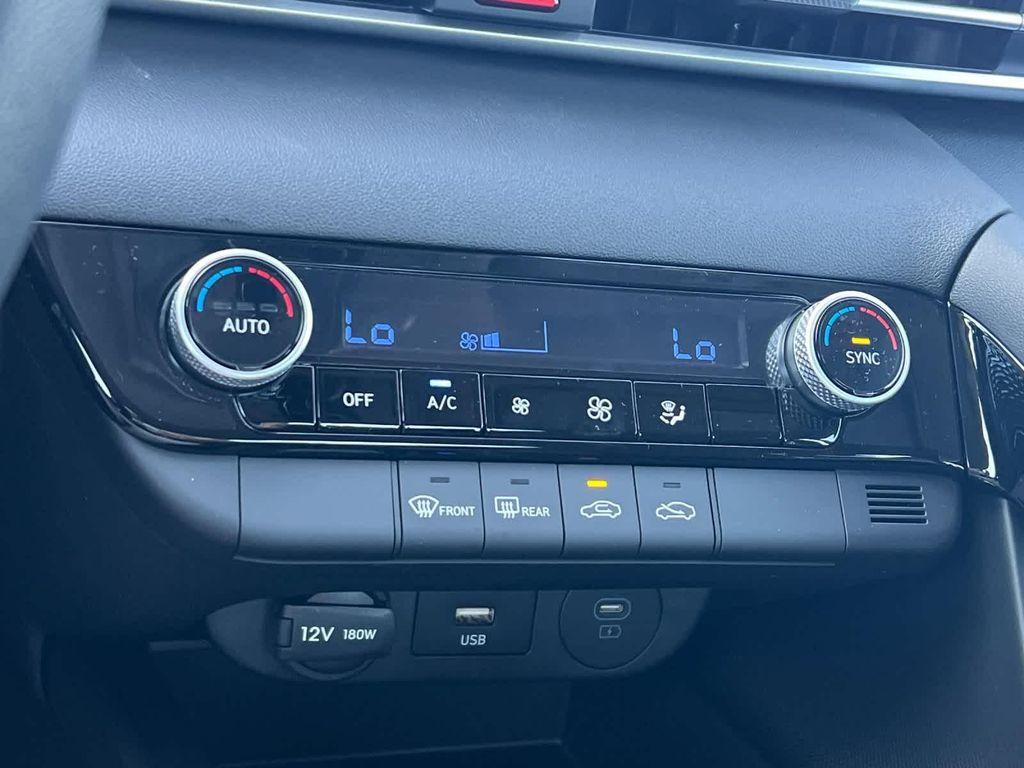 new 2026 Hyundai ELANTRA HEV car, priced at $24,570