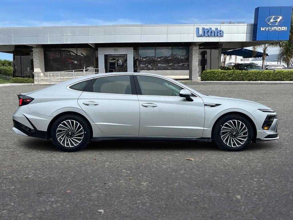 new 2026 Hyundai Sonata Hybrid car, priced at $37,480