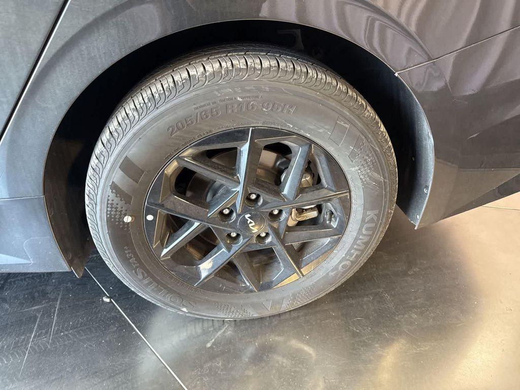 used 2026 Kia K5 car, priced at $24,999