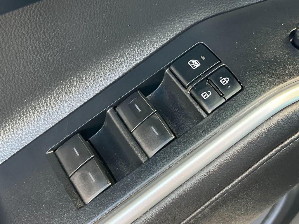 used 2020 Toyota Highlander car, priced at $25,499