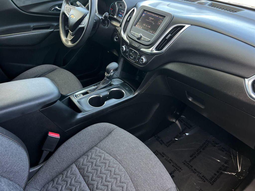 used 2022 Chevrolet Equinox car, priced at $13,999